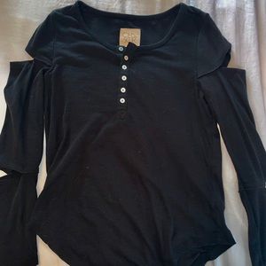 Chaser Black button shirt with slits on arm